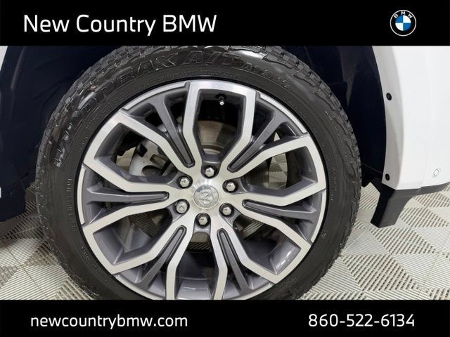 Used 2025 RAM 1500 Tungsten w/ Off Road Group AWD/4WD image 9