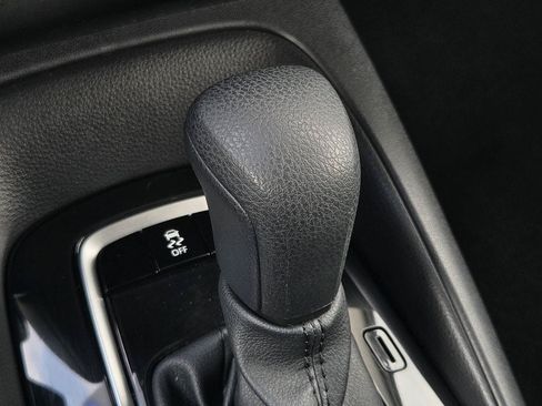 Used 2025 Toyota Corolla LE FWD image 20