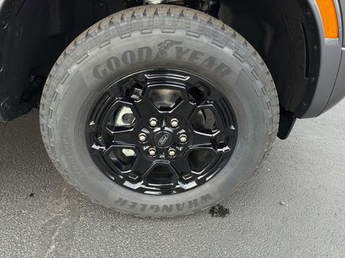 New 2025 Ford Ranger Lariat w/ FX4 Off-Road Package image 10