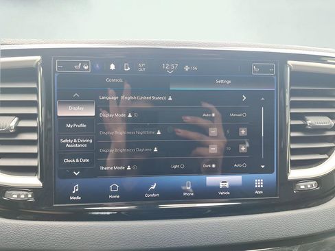 Used 2023 Chrysler Pacifica Touring-L FWD image 20
