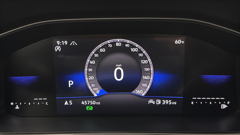 Certified 2025 Volkswagen Jetta SE FWD image 17
