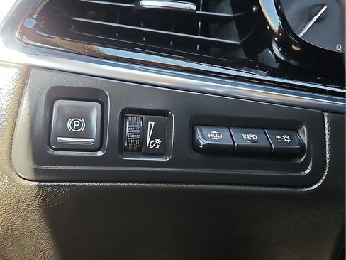Used 2020 Cadillac XT6 Sport w/ Platinum Package AWD/4WD image 13