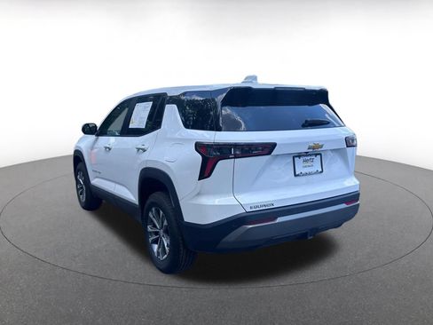 Used 2025 Chevrolet Equinox LT FWD image 16