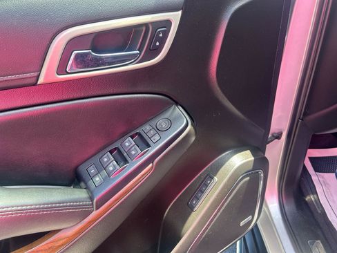 Used 2019 GMC Yukon XL Denali RWD image 14