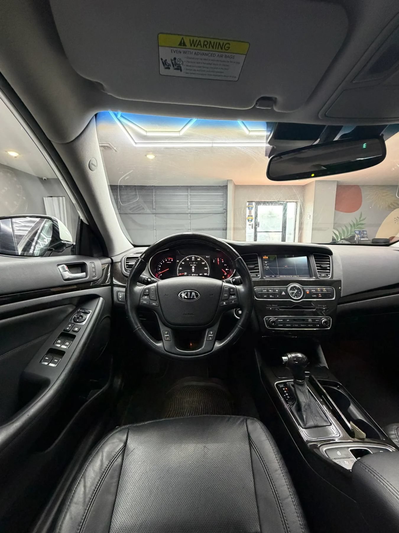 Used 2015 Kia Cadenza Premium w/ Technology Package FWD image 31