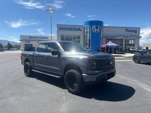 Used 2024 Ford F150 Lightning XLT AWD/4WD image 3