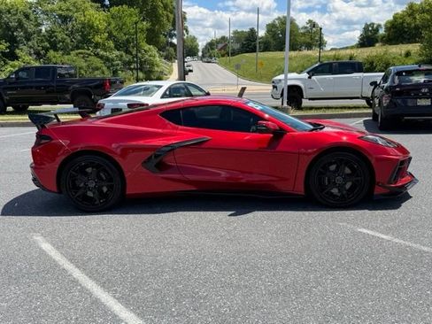 Used 2025 Chevrolet Corvette Stingray Preferred Cpe w/ 2LT RWD image 17