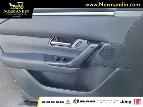 Used 2025 MAZDA CX-50 AWD 2.5 S w/ Preferred Package image 15