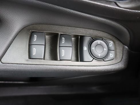 Used 2023 Chevrolet Equinox LT image 16