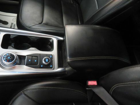 Used 2020 Ford Explorer Limited AWD/4WD image 43