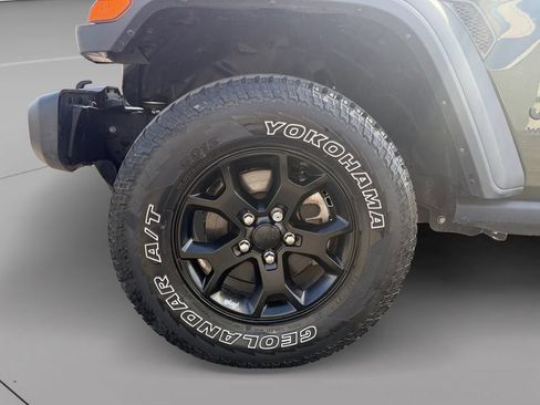 Used 2021 Jeep Wrangler Unlimited Sport AWD/4WD image 38