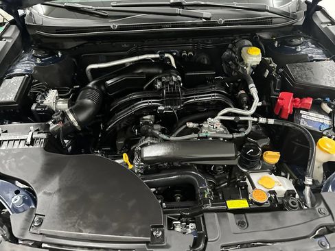 Used 2025 Subaru Outback Premium AWD/4WD image 13