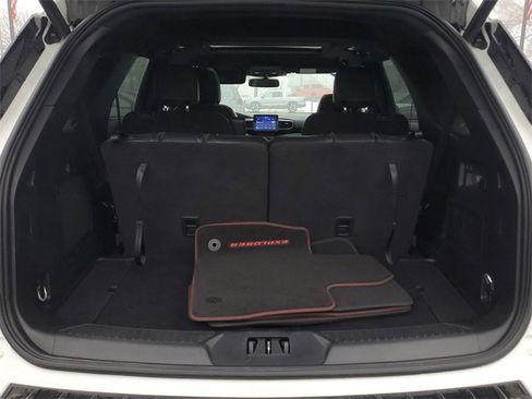 Certified 2023 Ford Explorer ST-Line w/ Class IV Trailer Tow Package image 8