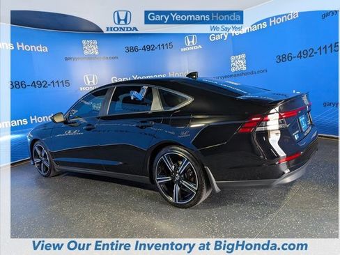 Used 2024 Honda Accord Sport image 11