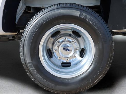 Used 2022 Ford F350 Platinum image 25