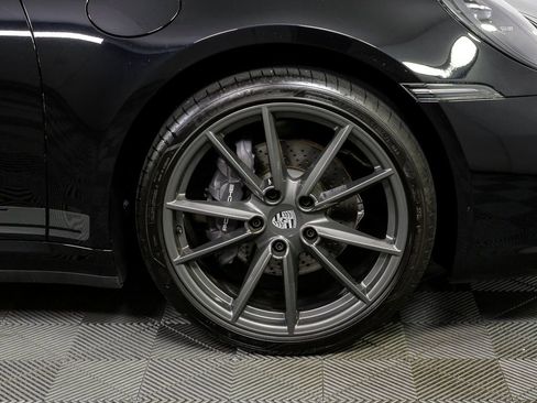Used 2024 Porsche 911 Carrera T RWD image 37