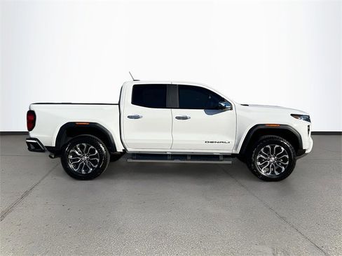 New 2026 GMC Canyon Denali image 3