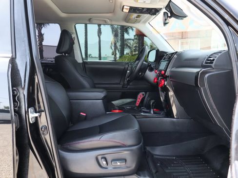 Used 2024 Toyota 4Runner TRD Off-Road Premium w/ Moonroof Package AWD/4WD image 44