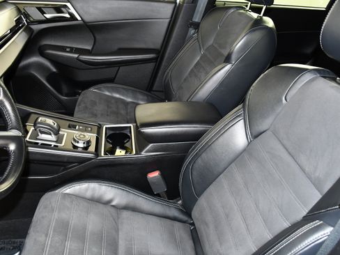 Used 2022 Mitsubishi Outlander SE AWD/4WD image 37