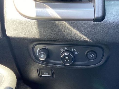 Certified 2024 GMC Terrain AT4 AWD/4WD image 13