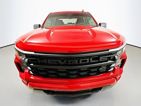 Used 2022 Chevrolet Silverado 1500 Custom image 2