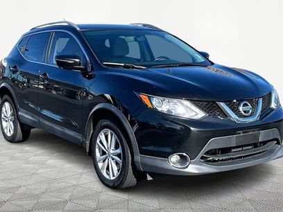 Used 2017 Nissan Rogue Sport SV w/ SV Premium Package