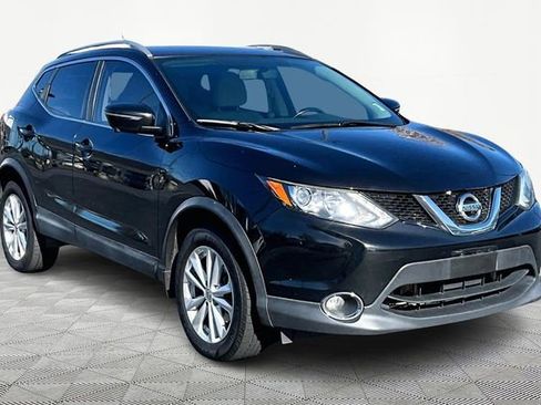 Used 2017 Nissan Rogue Sport SV w/ SV Premium Package image 1