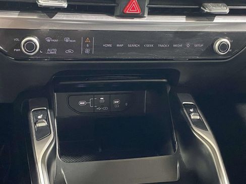 Used 2025 Kia Sorento EX FWD image 30
