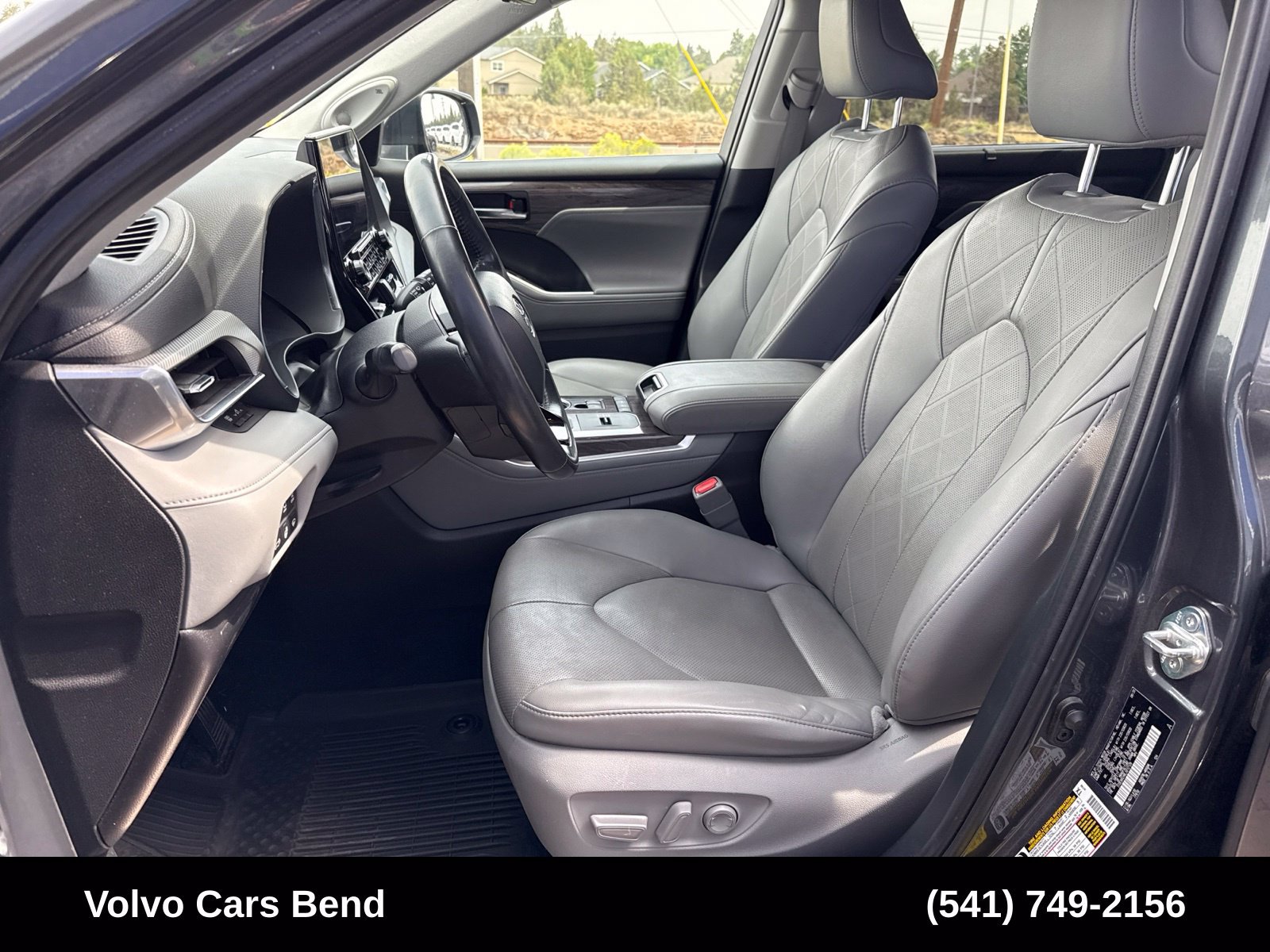 Used 2020 Toyota Highlander Platinum AWD/4WD image 18
