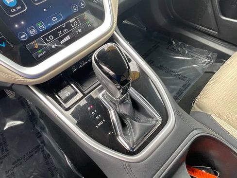 Certified 2023 Subaru Outback Premium AWD/4WD image 29