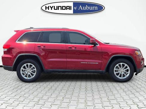 Used 2014 Jeep Grand Cherokee Laredo w/ 18" Wheel & 8.4" Radio Group RWD image 4