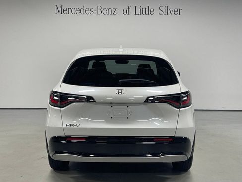 Used 2023 Honda HR-V EX-L image 4