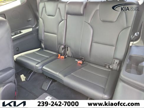 Used 2022 Kia Telluride S FWD image 12