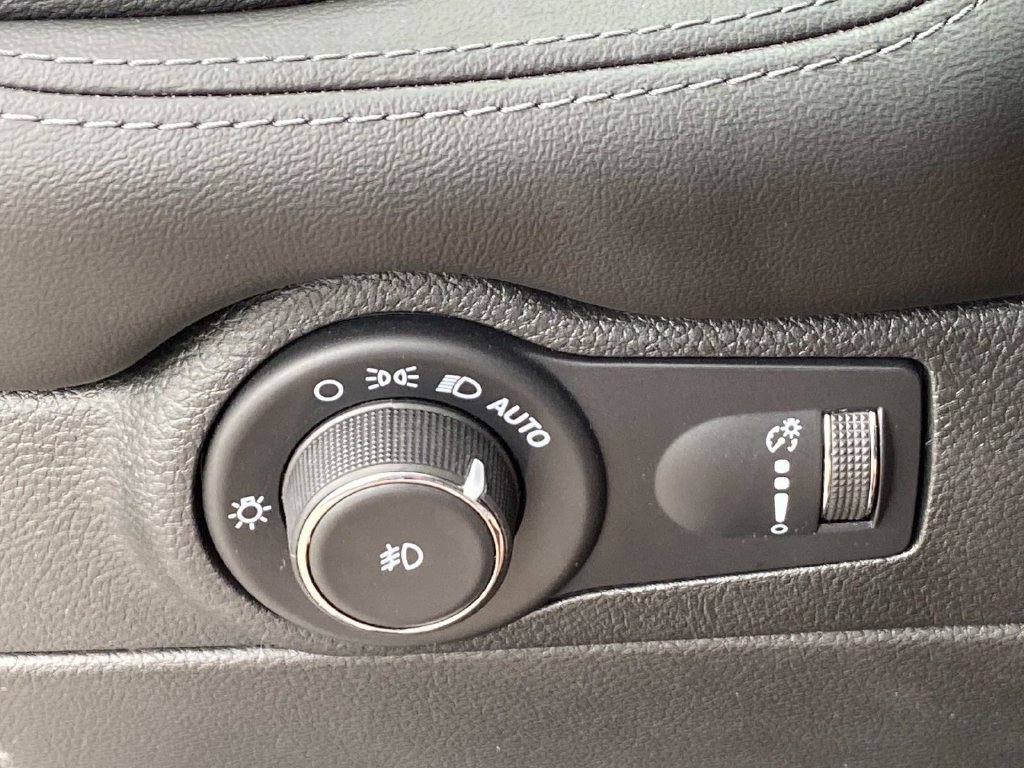 Used 2022 Dodge Durango GT AWD/4WD image 21
