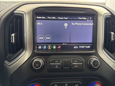 Used 2020 Chevrolet Silverado 1500 LT Trail Boss image 19