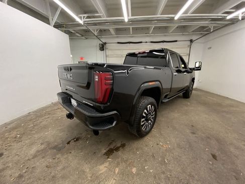 Used 2025 GMC Sierra 2500 Denali Ultimate w/ Max Trailering Package image 6
