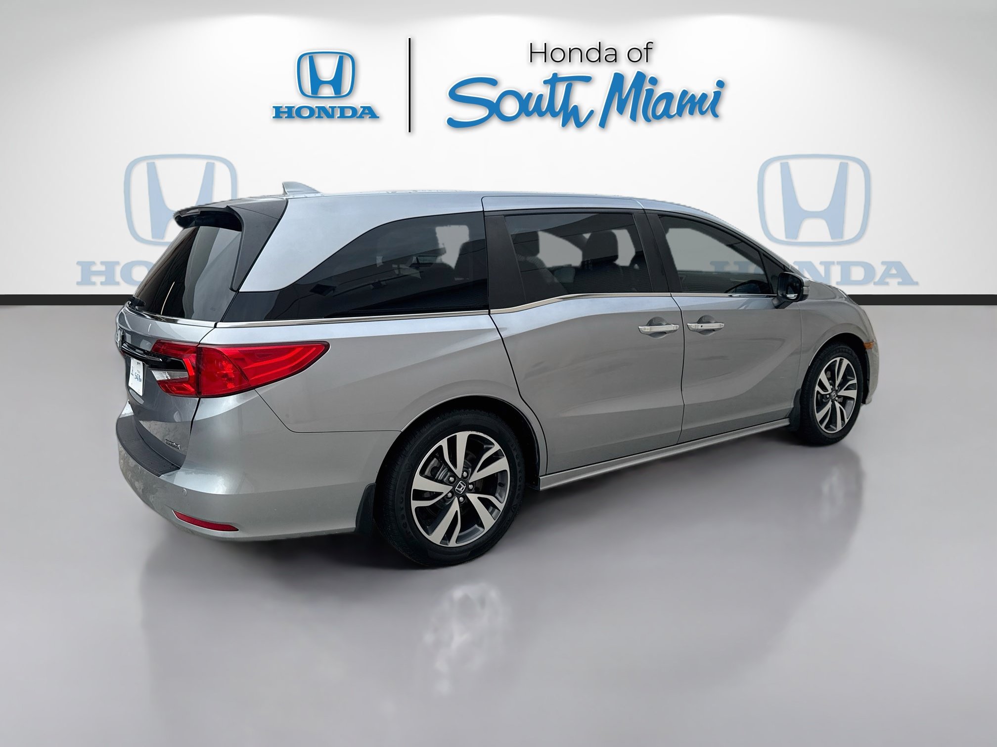Used 2023 Honda Odyssey Touring image 7