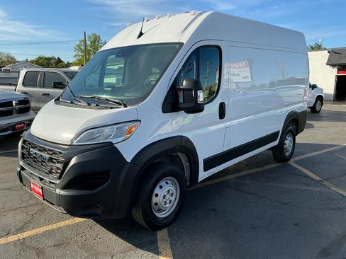 Used 2023 RAM ProMaster 2500 FWD image 6