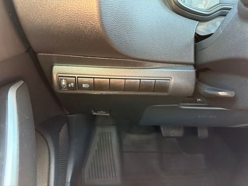 Used 2024 Toyota Corolla SE FWD image 11