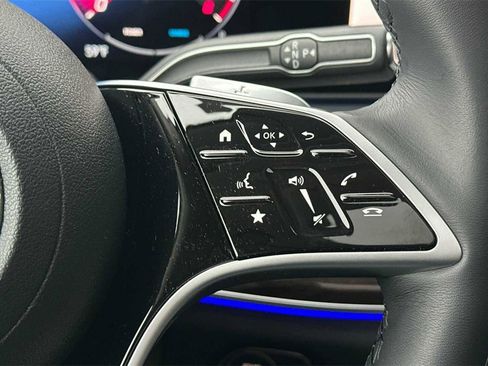 Certified 2025 Mercedes-Benz GLE 350 4MATIC image 32