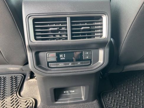 New 2026 Volkswagen Atlas SE AWD/4WD image 9