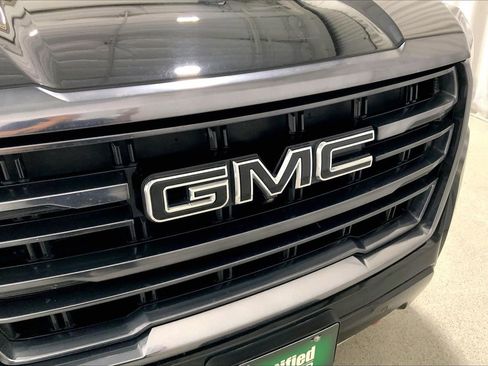Used 2023 GMC Yukon AT4 w/ AT4 Premium Package AWD/4WD image 7