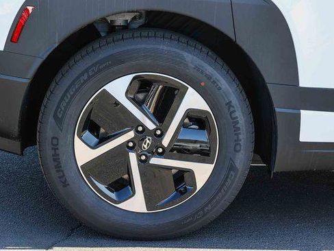 New 2026 Hyundai Ioniq 9 SE AWD/4WD image 8