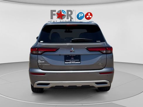 Used 2022 Mitsubishi Outlander SEL AWD/4WD image 4