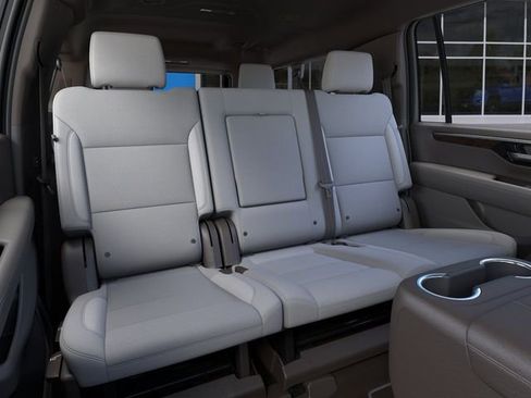 New 2026 Chevrolet Suburban LS w/ Max Trailering Package AWD/4WD image 18
