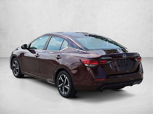Used 2024 Nissan Sentra SV FWD image 7