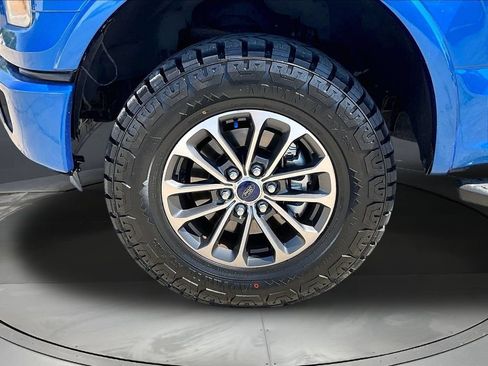 Used 2015 Ford F150 XLT w/ Equipment Group 302A Luxury AWD/4WD image 36