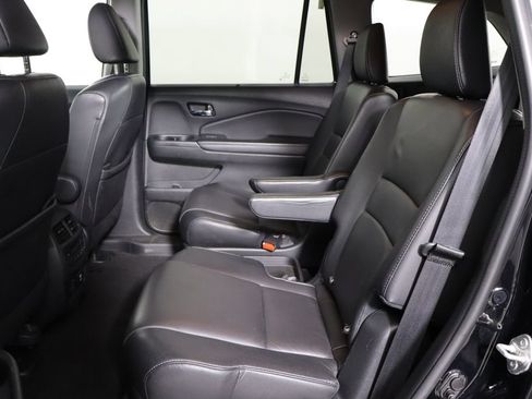 Used 2022 Honda Pilot Touring image 15