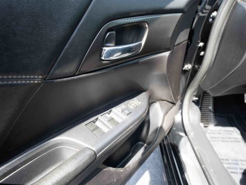 Used 2016 Honda Accord Sport image 7