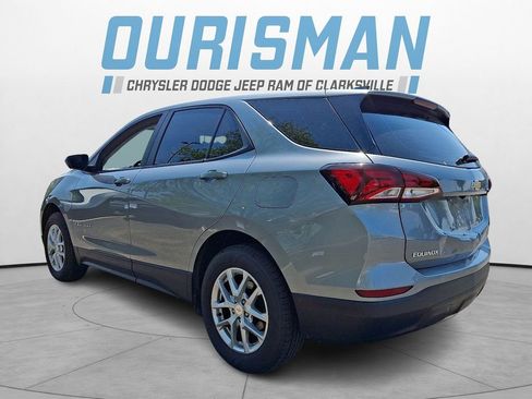 Used 2023 Chevrolet Equinox LS AWD/4WD image 4